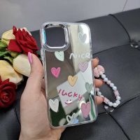 قاب آیفون 11 pro آیینه ای طرح قلب های رنگی
