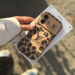 قاب Louis Vuitton Leopard Golden (کدC2319)